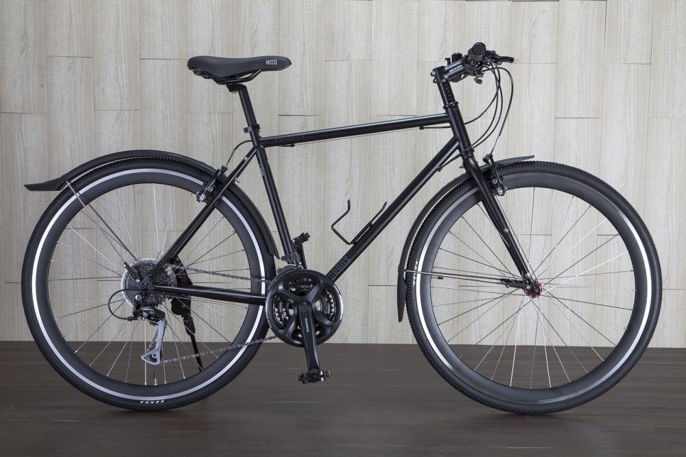 Hybridcykel: en mångsidig följeslagare för alla cyklister